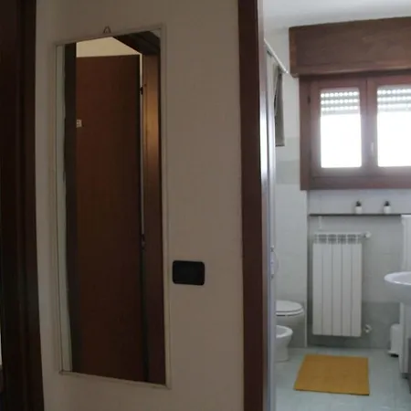 Budget + Private Parking Appartement