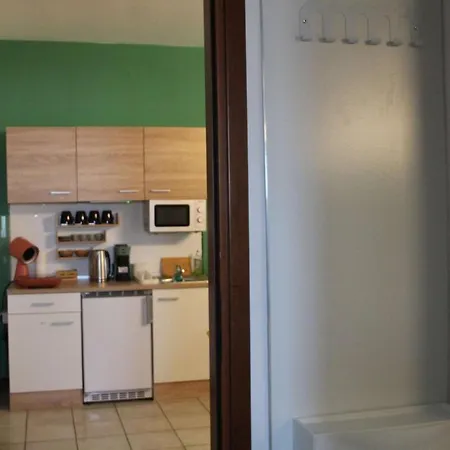 Budget + Private Parking Appartement *